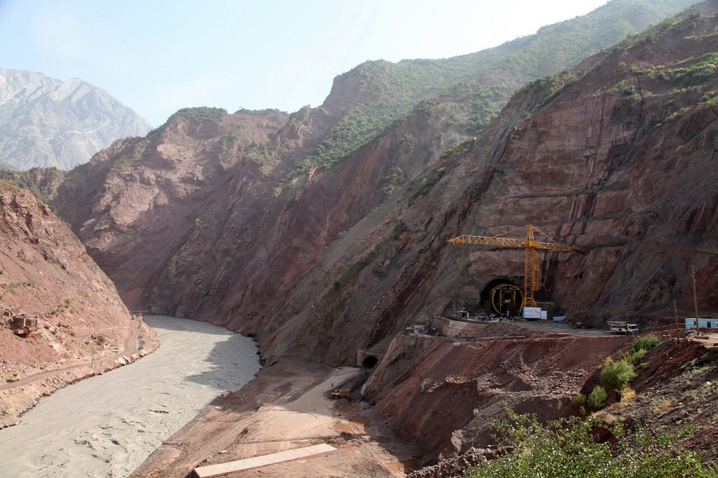 Le site de construction du futur barrage