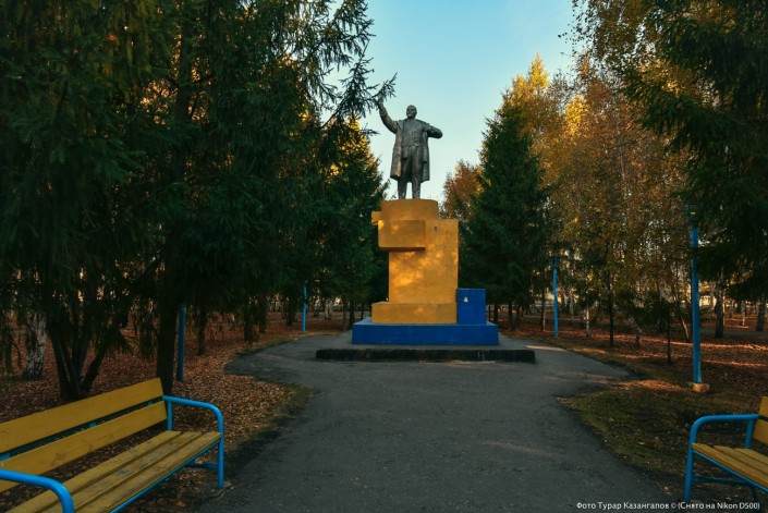 Eine Lenin Statue im nordkasachischen Städtchen Mamljutka