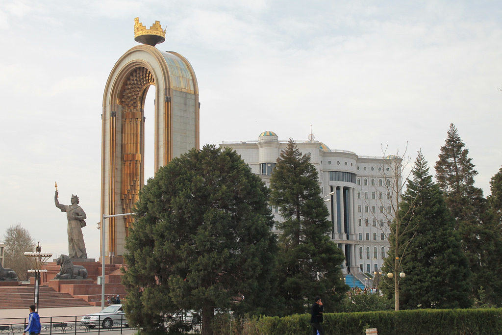 Monument à Ismail Somoni