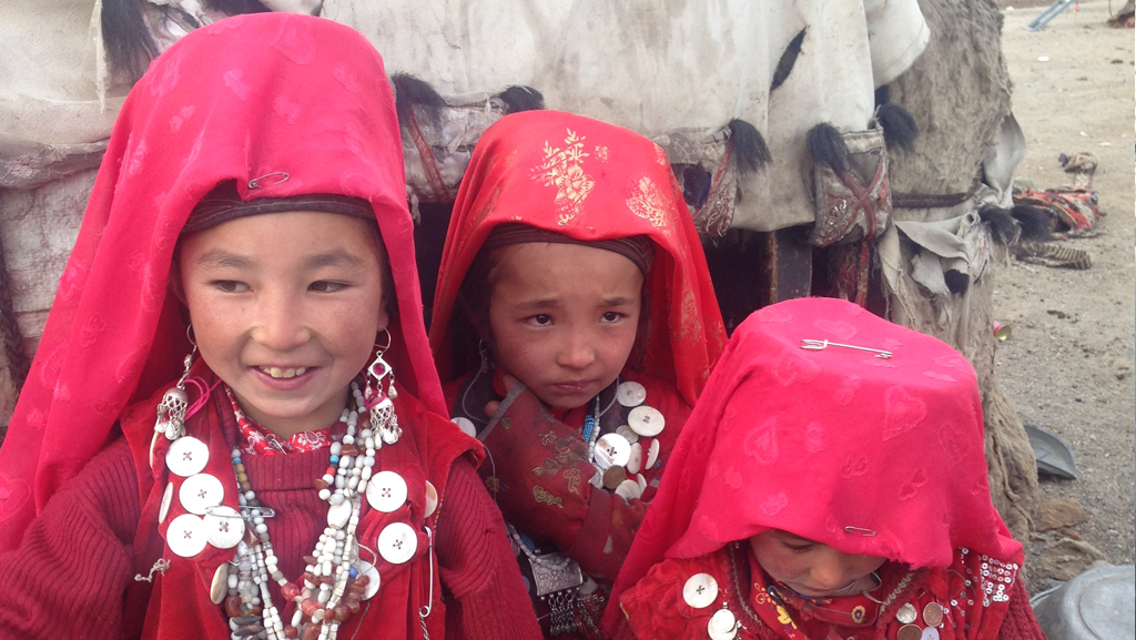 Pamir Kirghiz Afghanistan Enfants Robe traditionnelle