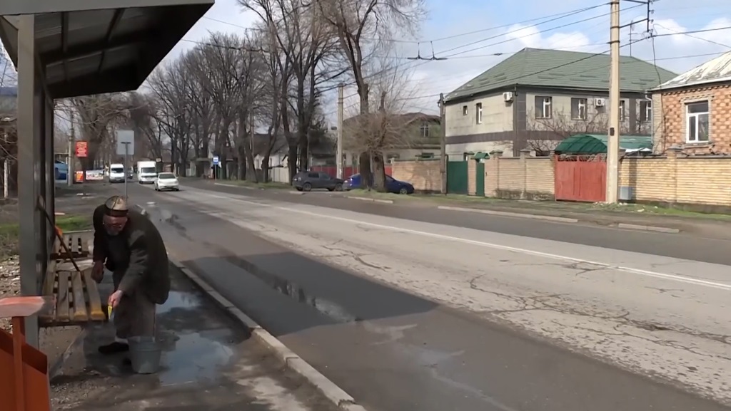 Assylbek Anarbaïev Arrêts Bus Bichkek