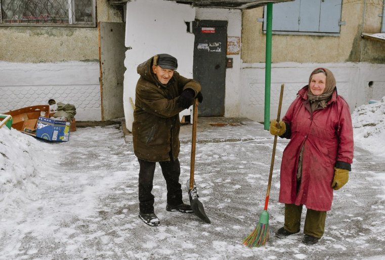 Ekibastouz Kazakhstan Concierges Ouvriers