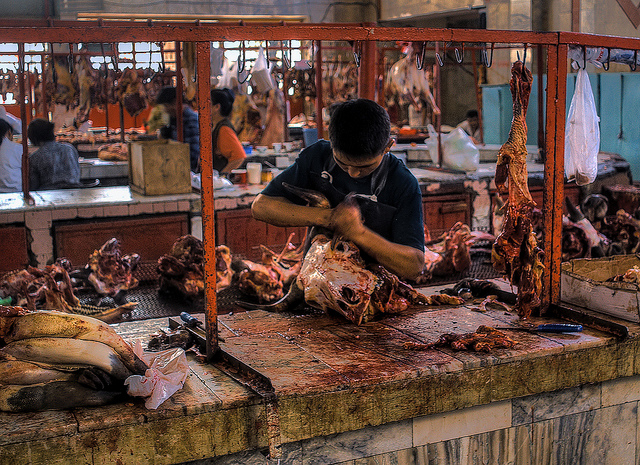 Le marché de viande à Bichkek