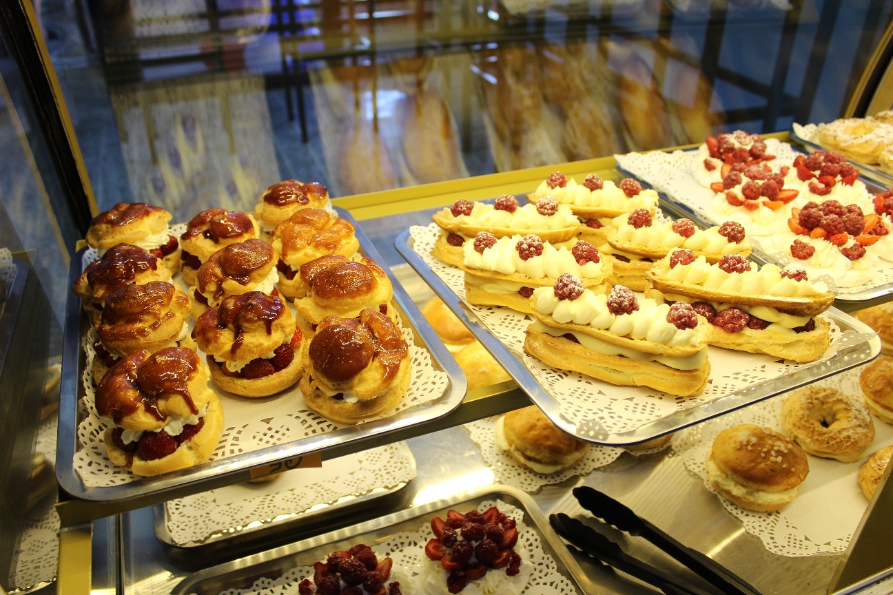 Pâtisseries Genres Vitrines Eclair