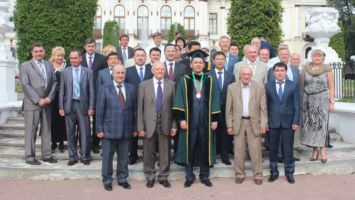 Omourbek Babanov Académie Timiriazev Moscou Kirghizstan