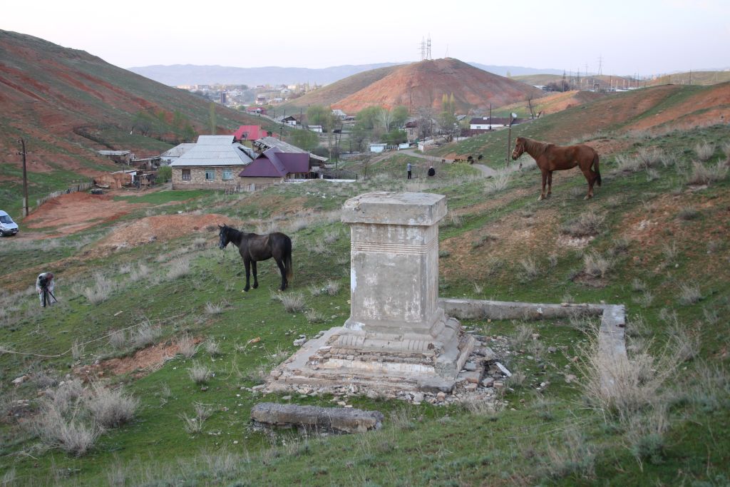 Monument Hommage Prisonniers Guerre Kirghizstan