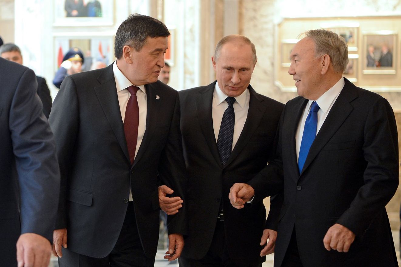 Président Kirghizstan Sooronbaï Jeenbekov Homolgues Minsk