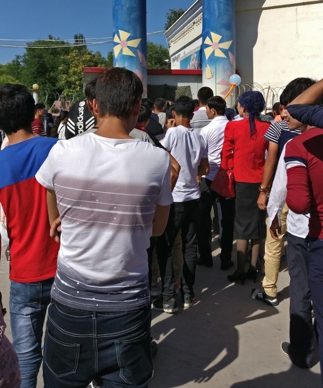 File d'attente Xinjiang Ouïgours