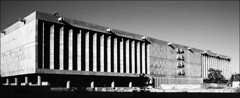 Architecture Monuments historiques Asie centrale Brutalisme Brutaliste Restauration Destruction Bibliothèque Achgabat