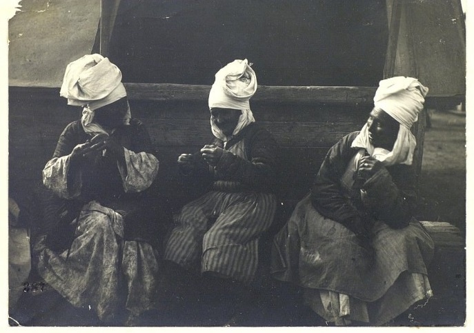 Kazakhs Femmes Kazakhstan XIXème XXème siècle 19ème 20ème Photographies Histoire Société
