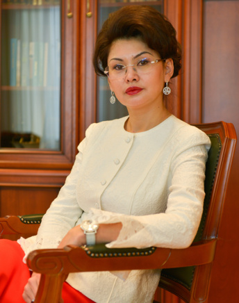 Balaïeva Ministre Information Développement