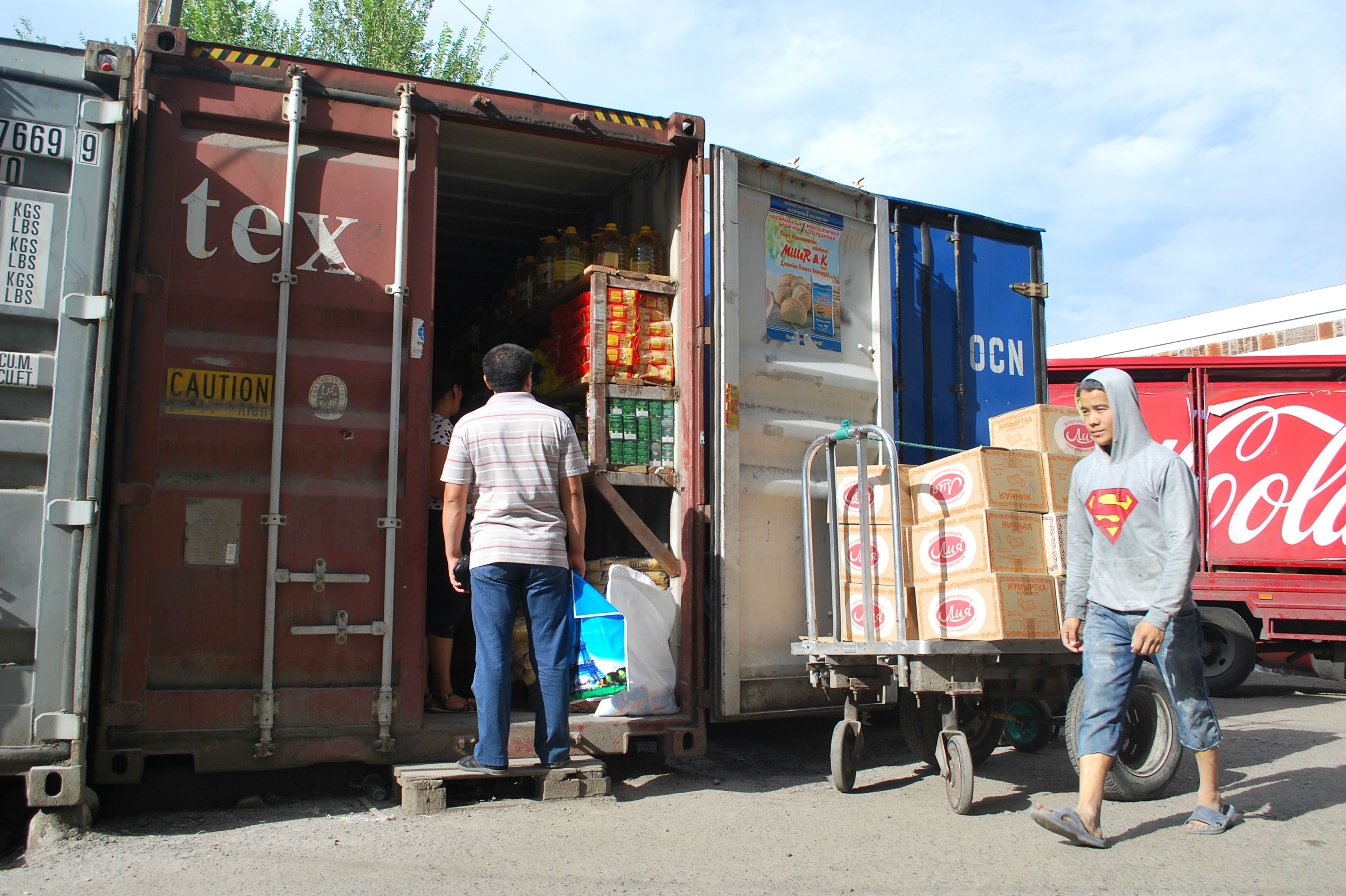 Un container alimentaire à Almaty